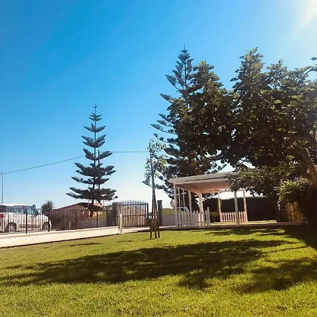 ベッド・アンド・ブレックファスト Mondoverde & Surano