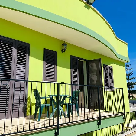 ベッド・アンド・ブレックファスト Mondoverde & 4*