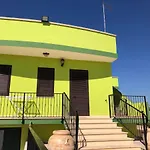 Mondoverde & Oda ve Kahvaltı 4*